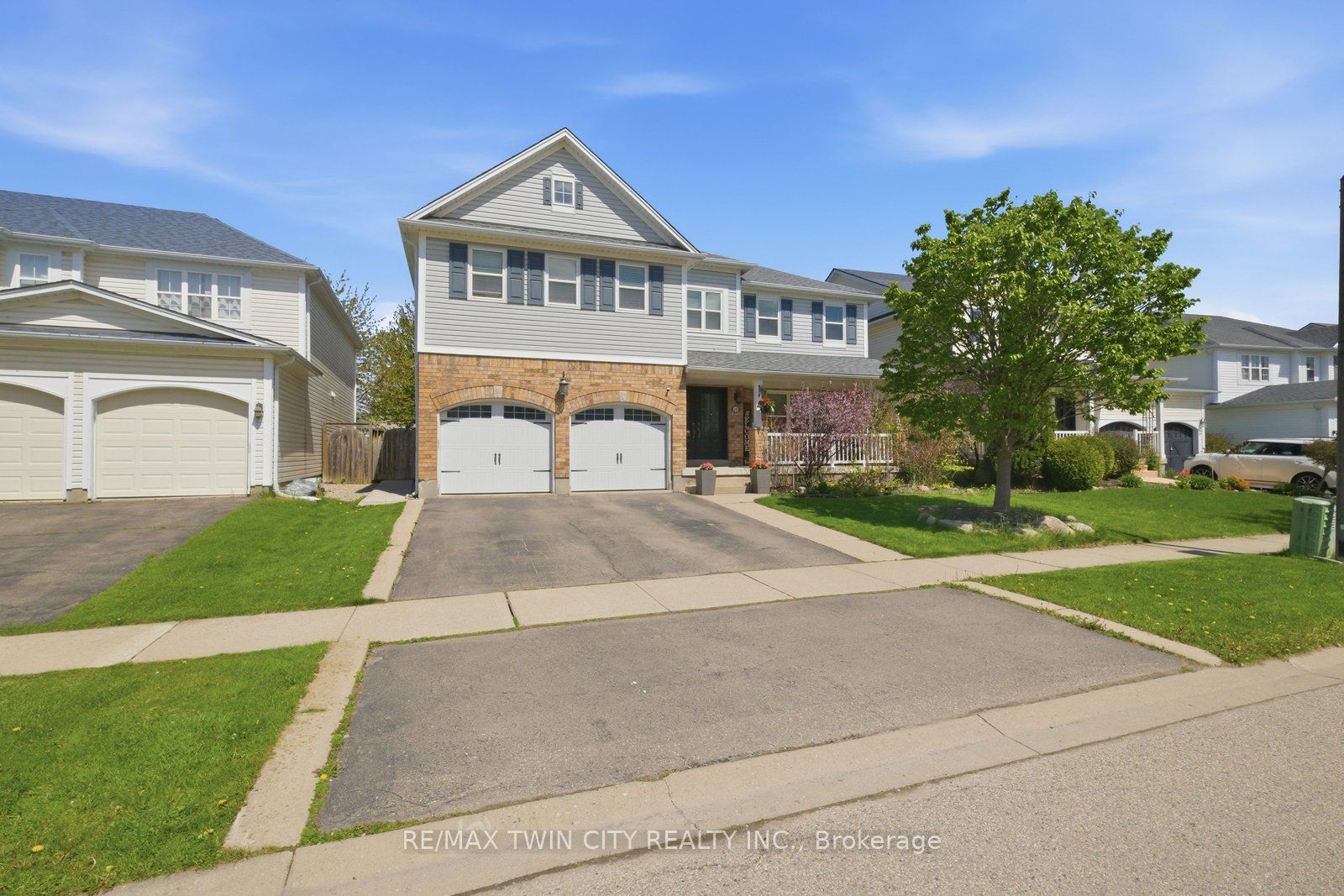 Photo 1 of 50 — 20 Webb Avenue, Brantford, ON N3T 6S5