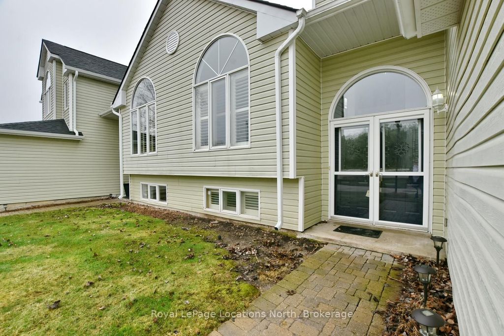 Photo of 61 Barker Boulevard, Collingwood, ON L9Y 4W4 (MLS # S13019872)