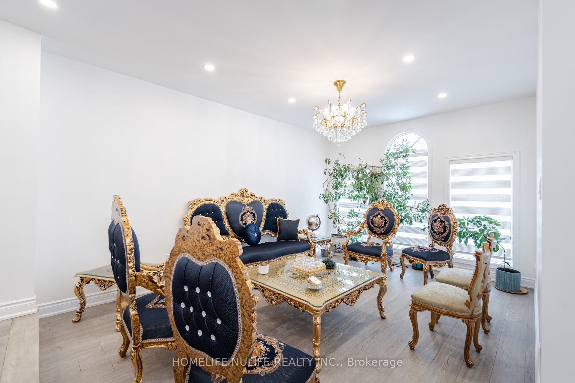 6150 Bankhead Court