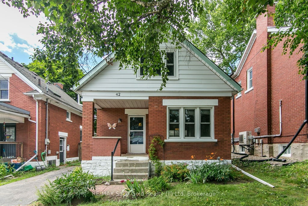 Photo of 42 Guelph Street, Kitchener, ON N2H 5W8 (MLS # X13539810)