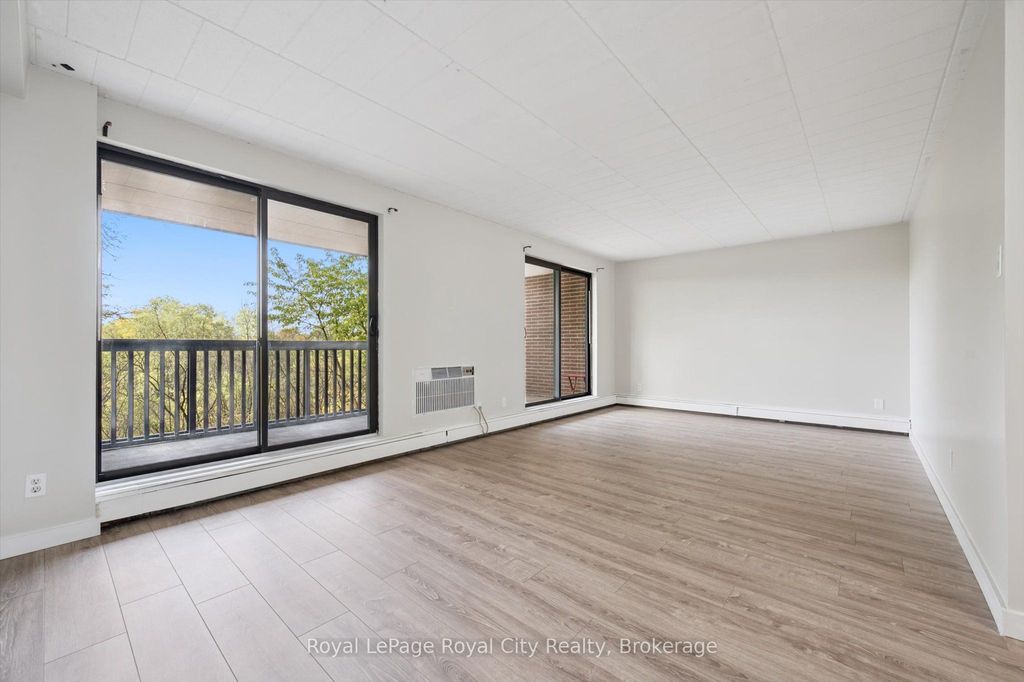 Photo of 63 Conroy Crescent #24, Guelph, ON N1G 2V5 (MLS # X12704426)