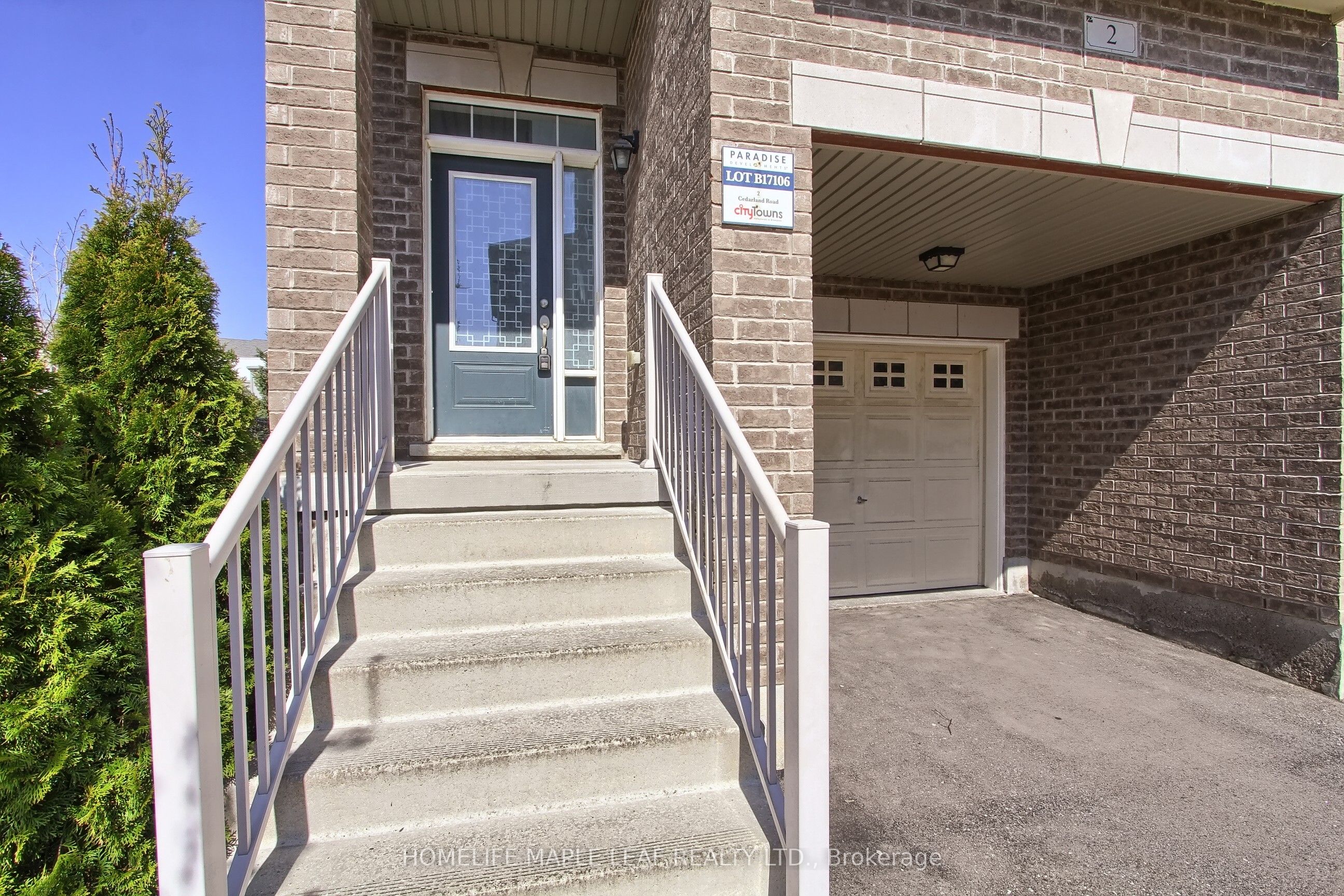 2 Cedarland Road E