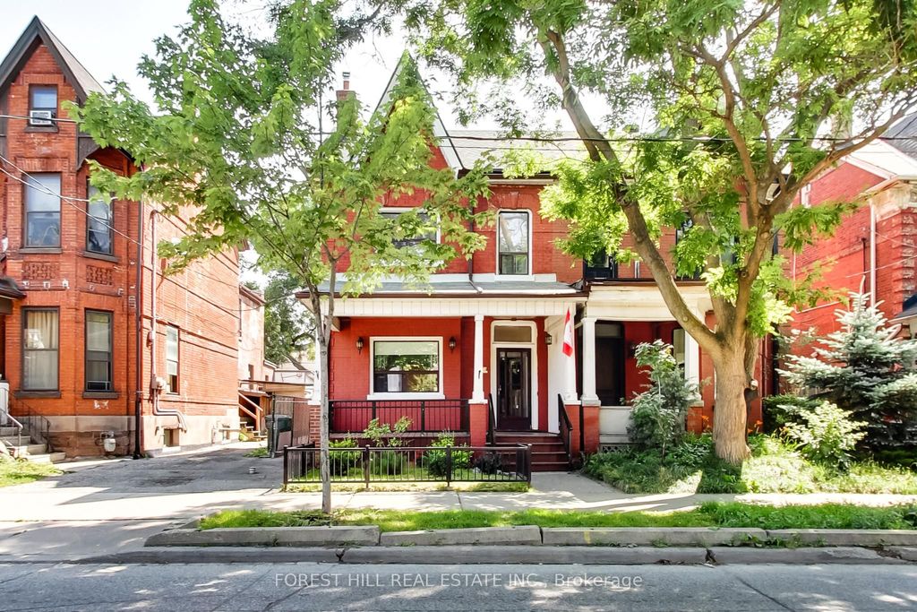 Photo of 23 Lansdowne Avenue, Toronto, ON M6K 2V7 (MLS # W13102758)