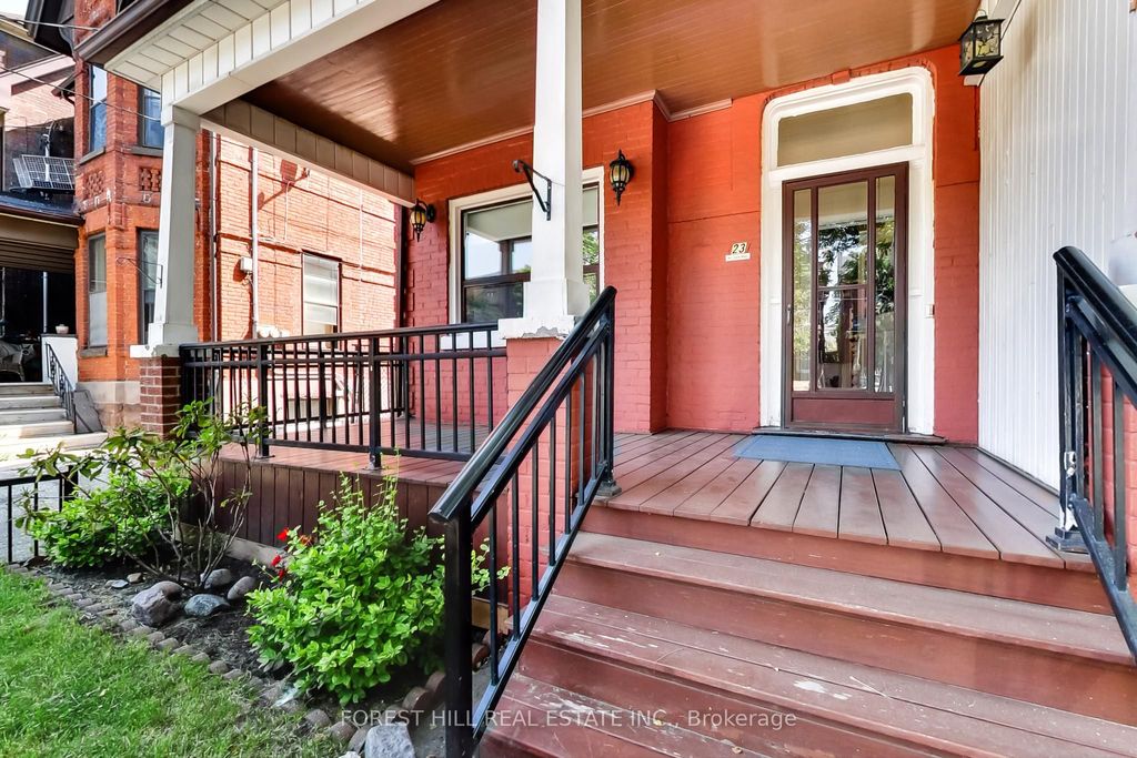 Photo of 23 Lansdowne Avenue, Toronto, ON M6K 2V7 (MLS # W13102758)