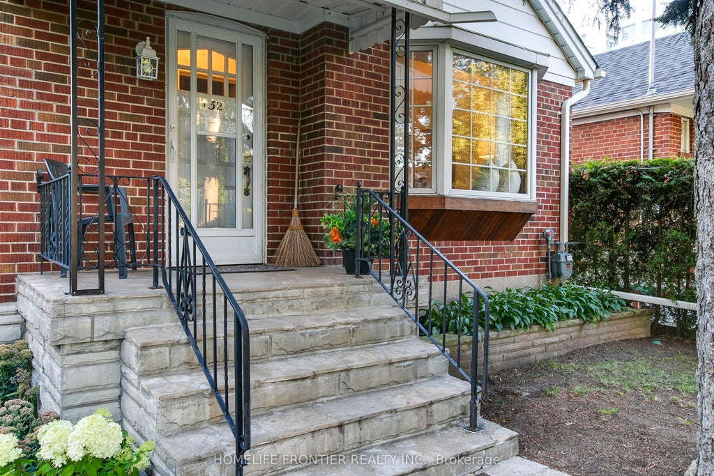 Photo of 132 Wesley Street, Toronto, ON M8Y 2X1 (MLS # W13725732)