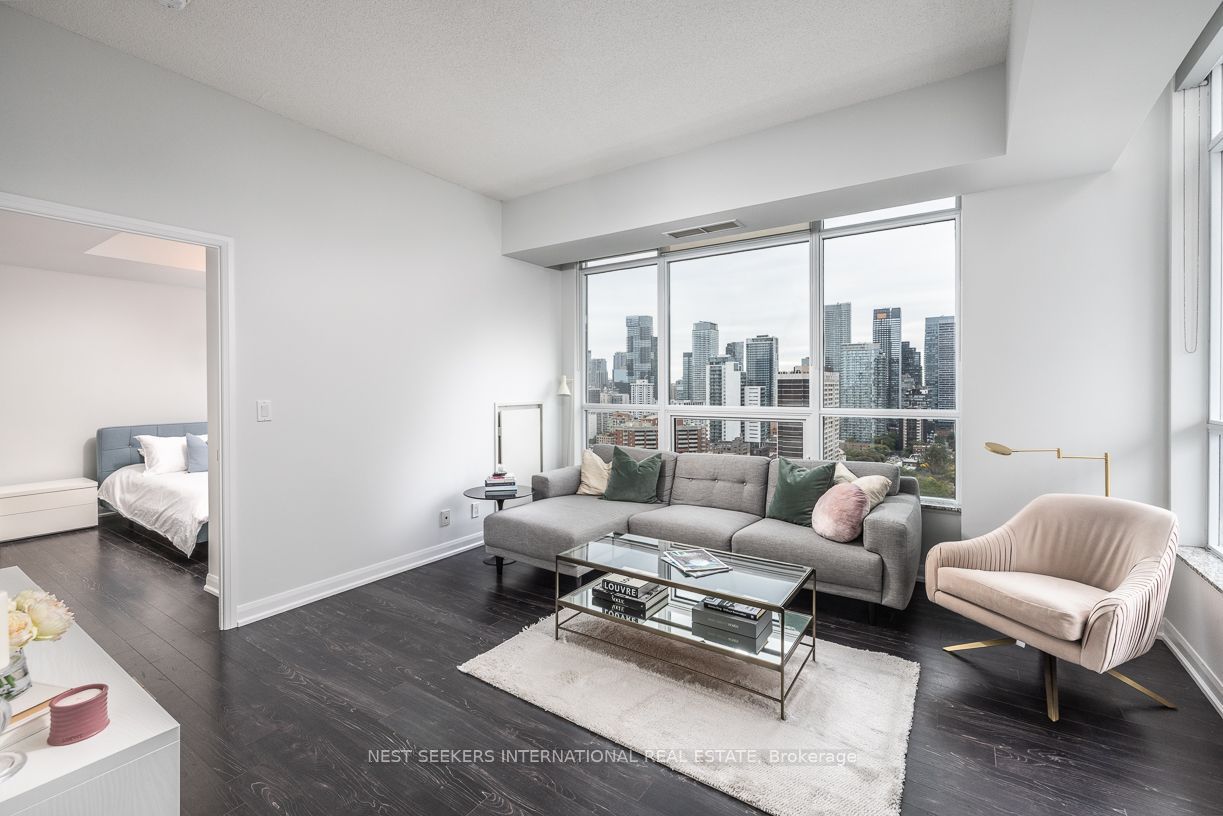 500 Sherbourne Street 2210