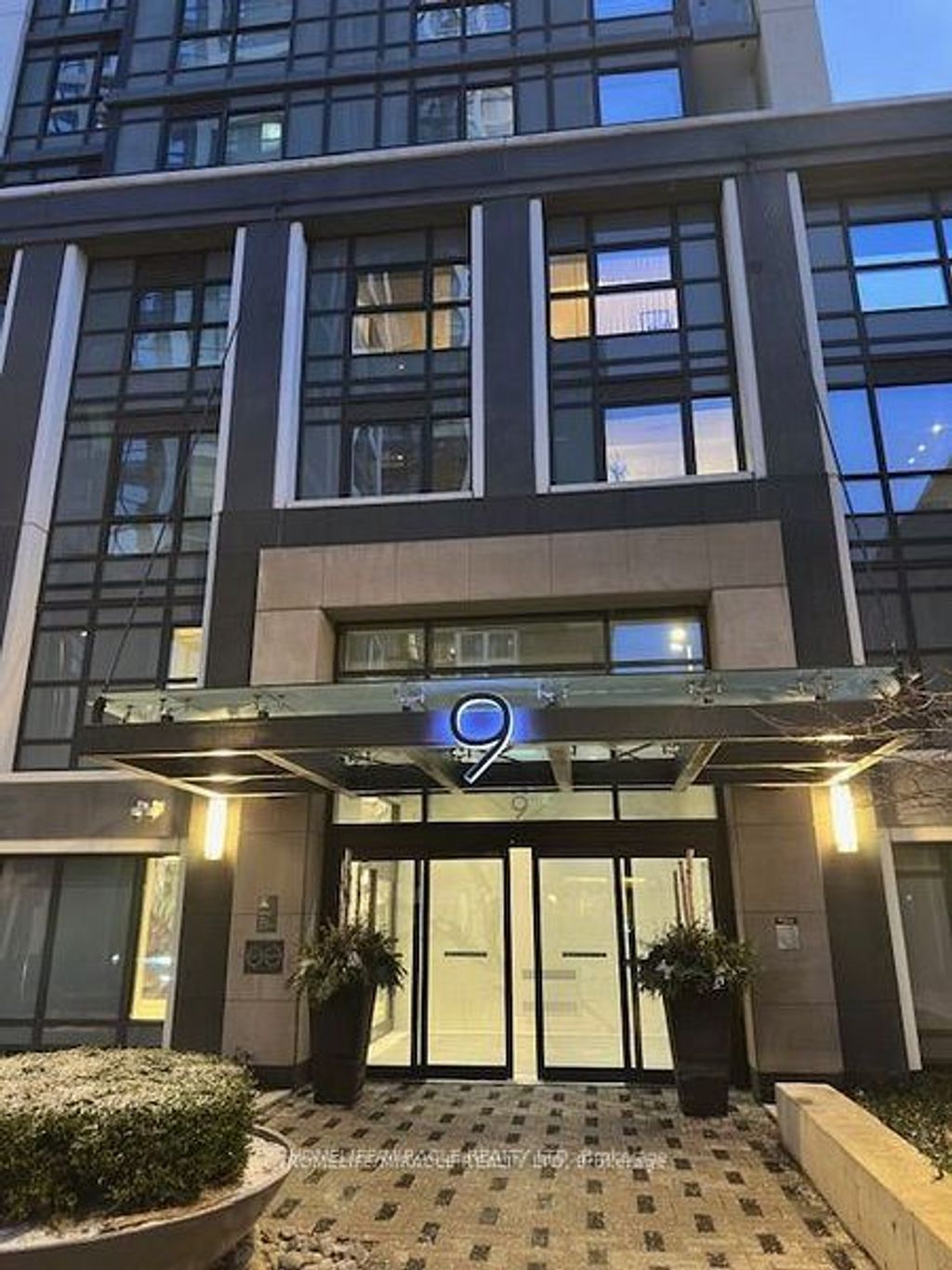 Photo of 9 Mabelle Avenue #315, Toronto, ON M9A 4X7 (MLS # W12616872)