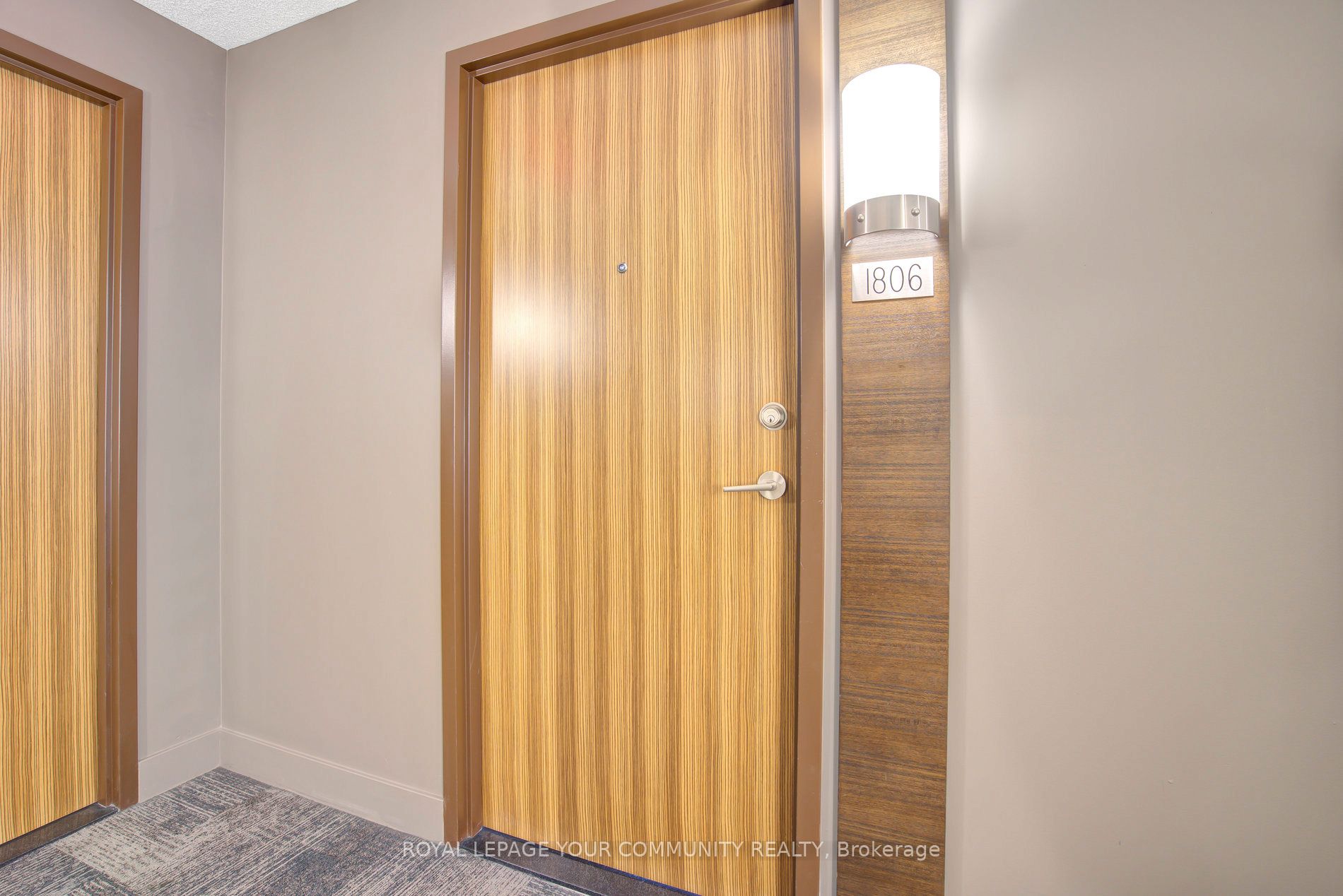 1048 Broadview Avenue 1806