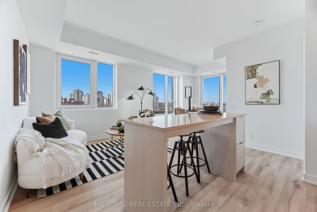 Photo of 1660 Bloor Street W #811, Toronto, ON M6P 1A8 (MLS # W12851812)