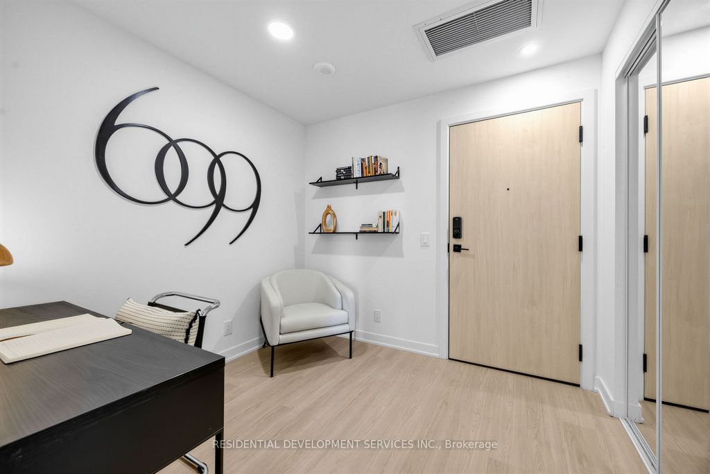 Photo of 699 Sheppard Avenue E #226, Toronto, ON M2K 0J5 (MLS # C13546138)