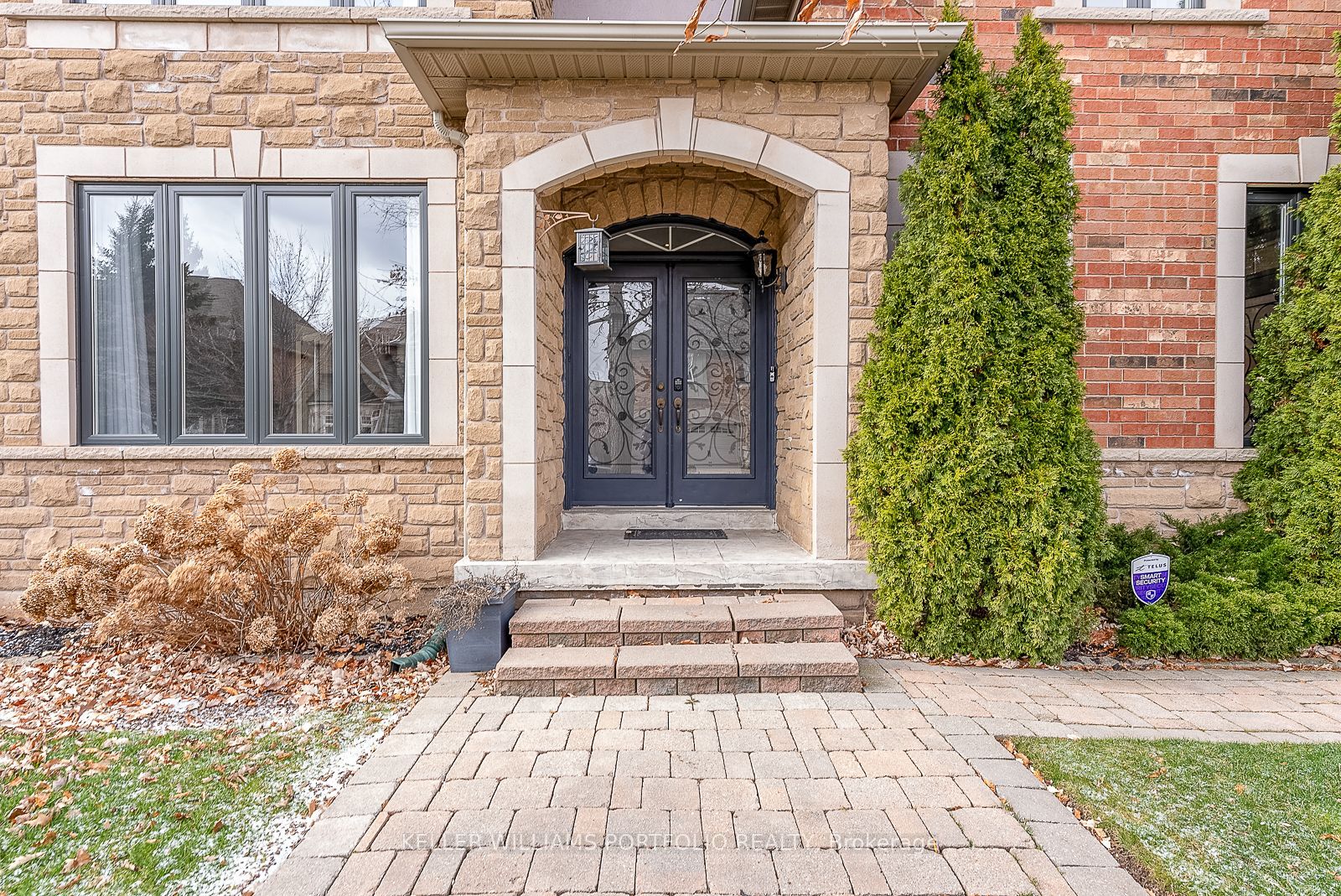 2154 Kingsridge Drive