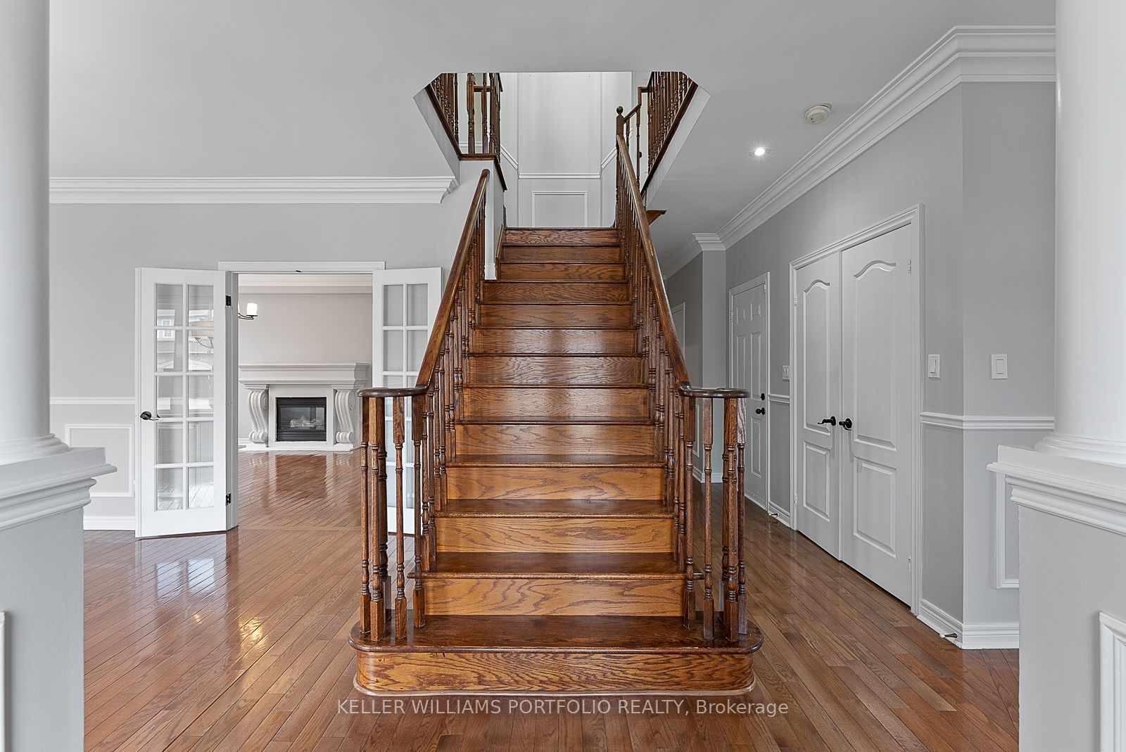 2154 Kingsridge Drive