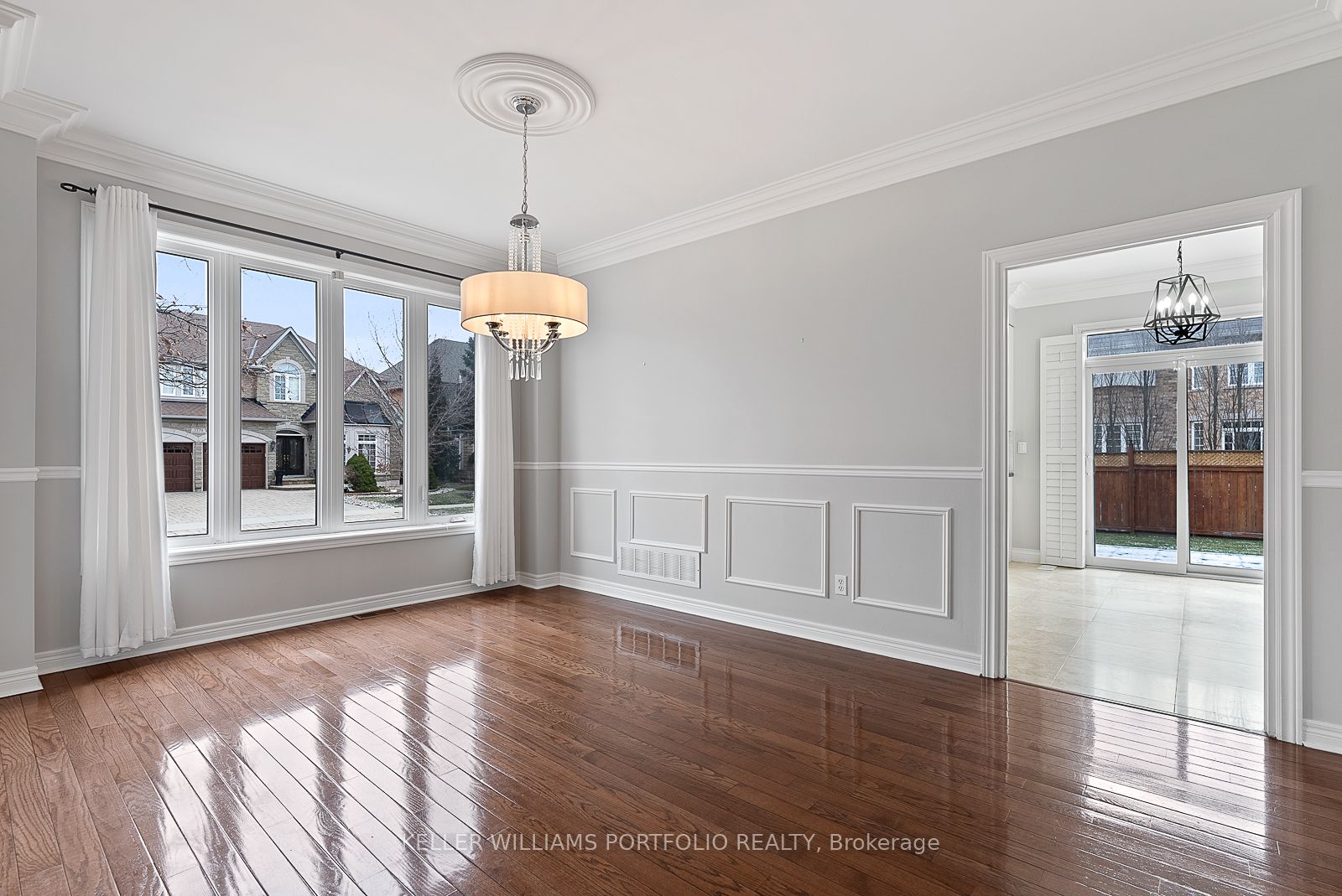 2154 Kingsridge Drive