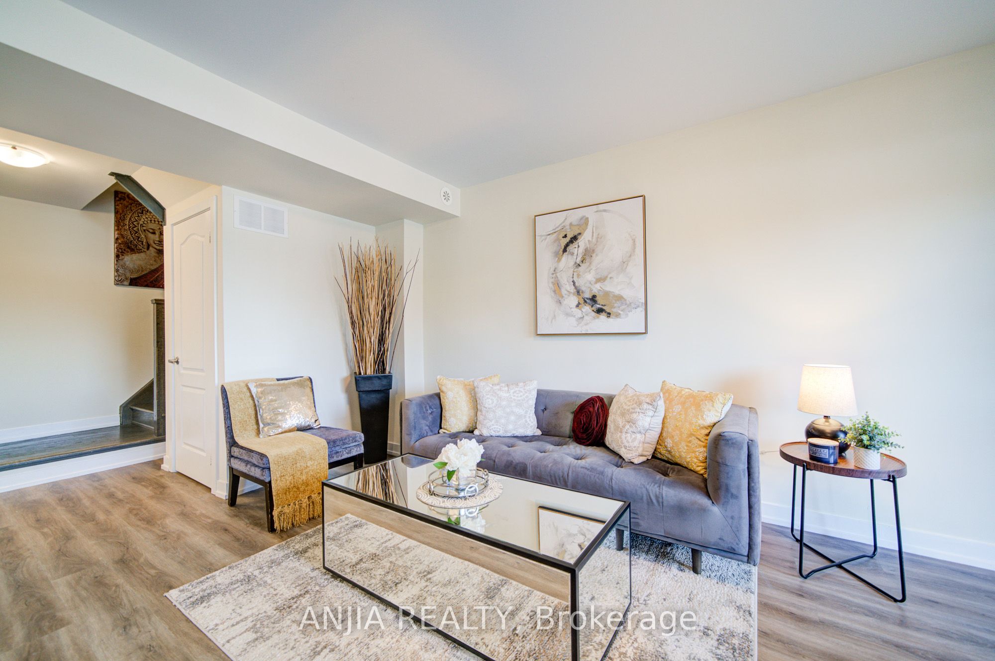 10 Westmeath Lane 2209