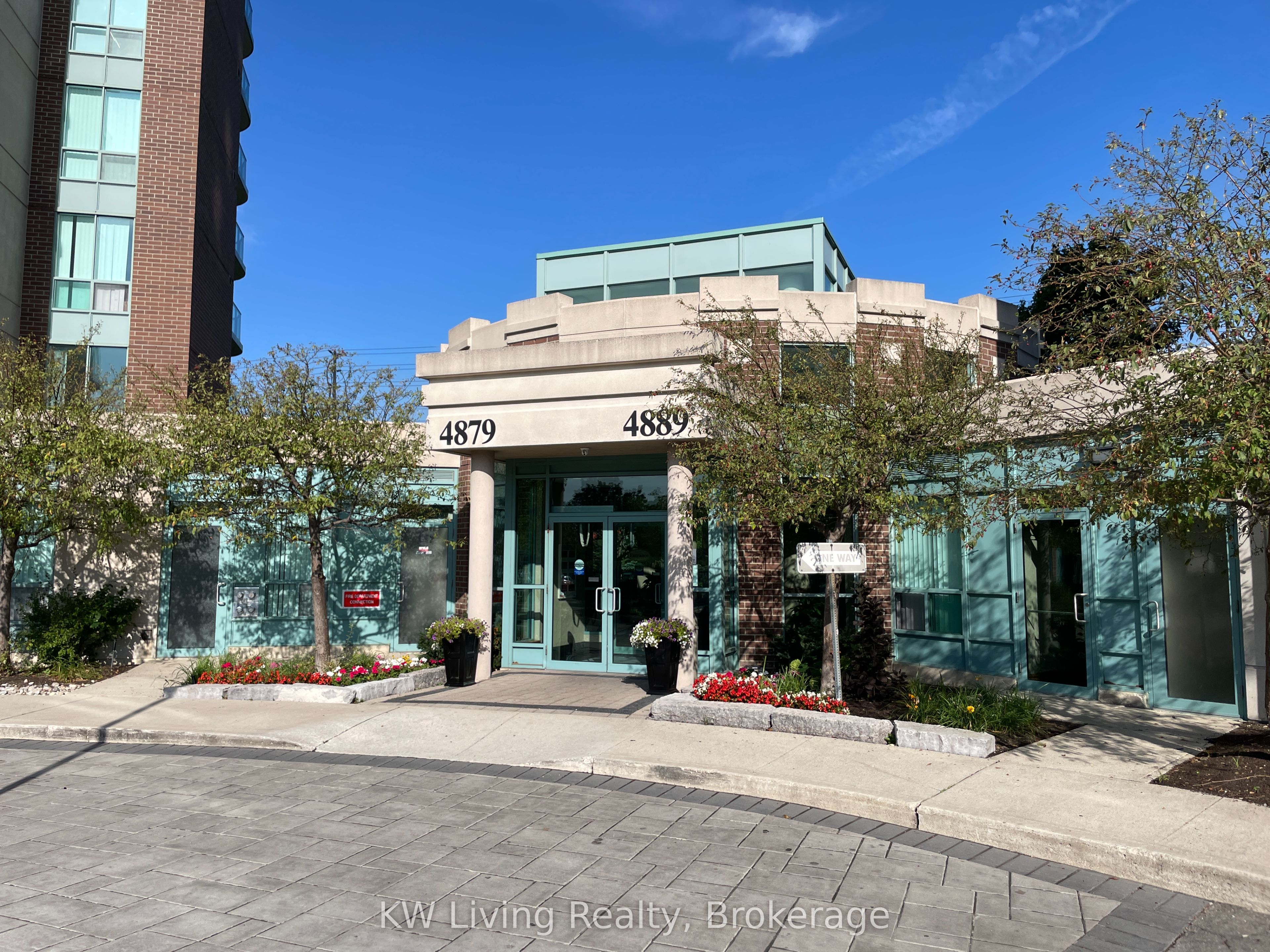 4889 Kimbermount Avenue 908 Room2