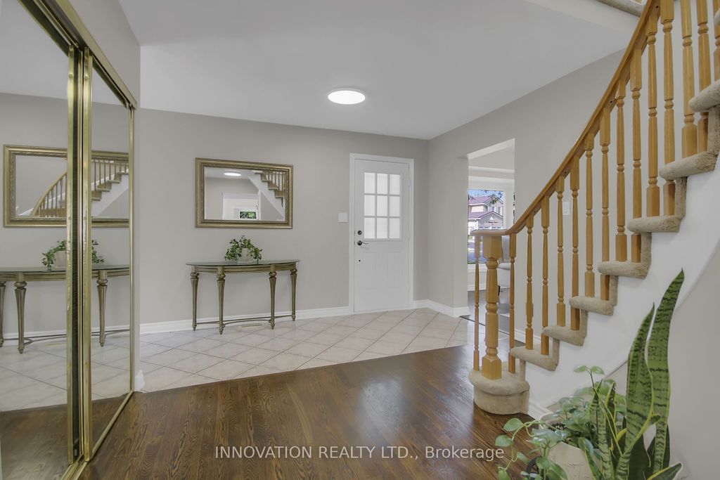 Photo of 76 Chickasaw Crescent, Kanata, ON K2M 1M7 (MLS # X12725284)