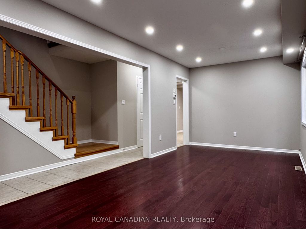 Photo of 10 Guinevere Road, Markham, ON L3S 4S9 (MLS # N13164658)