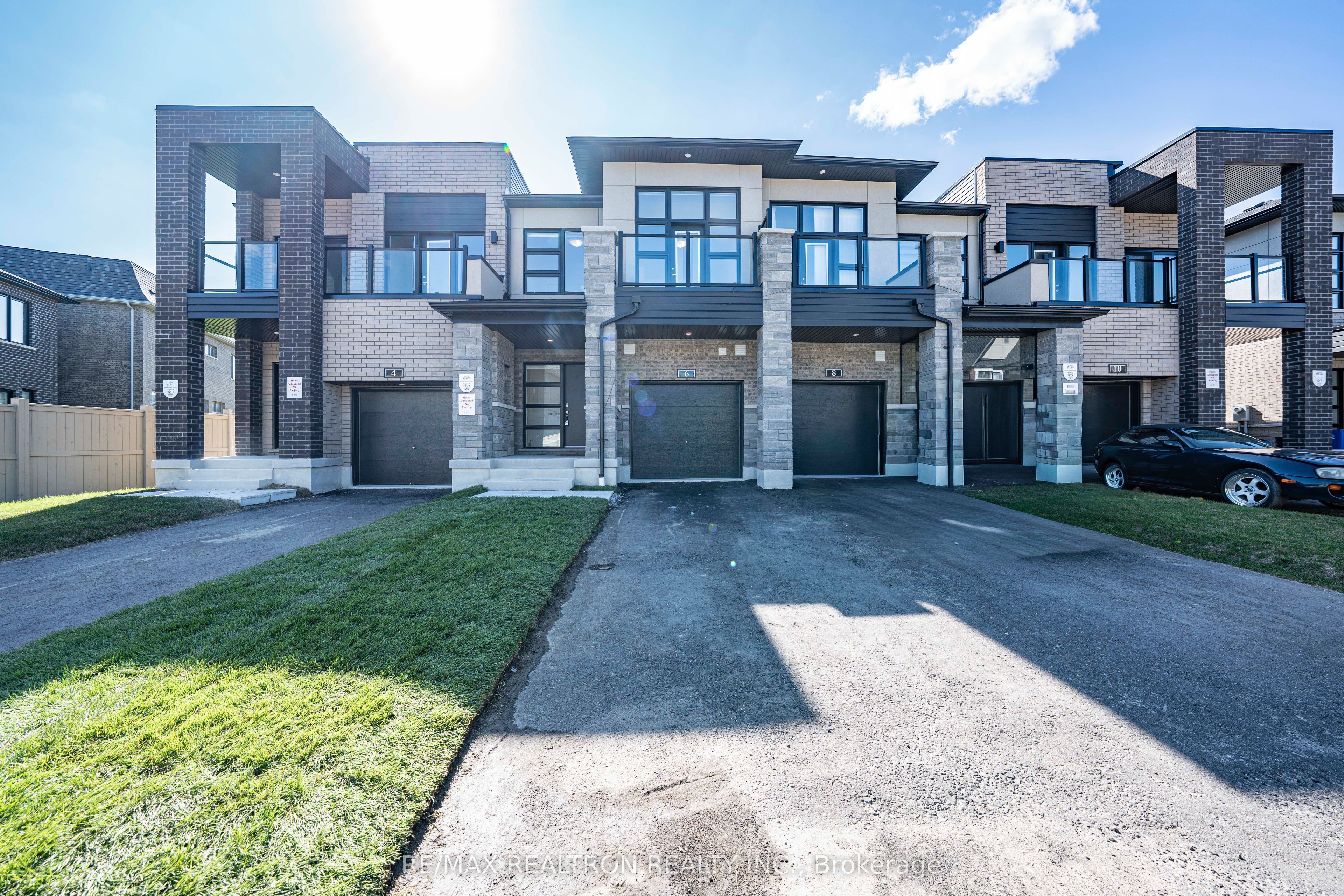 6 Harvey Bunker Crescent