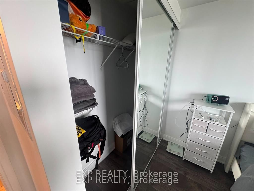 60 Absolute Avenue 3707