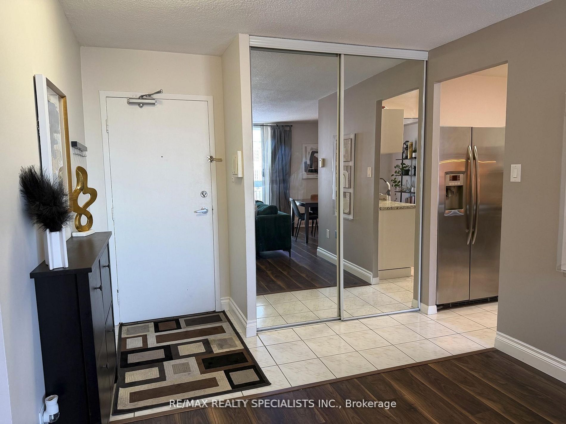 1100 Caven Street 810