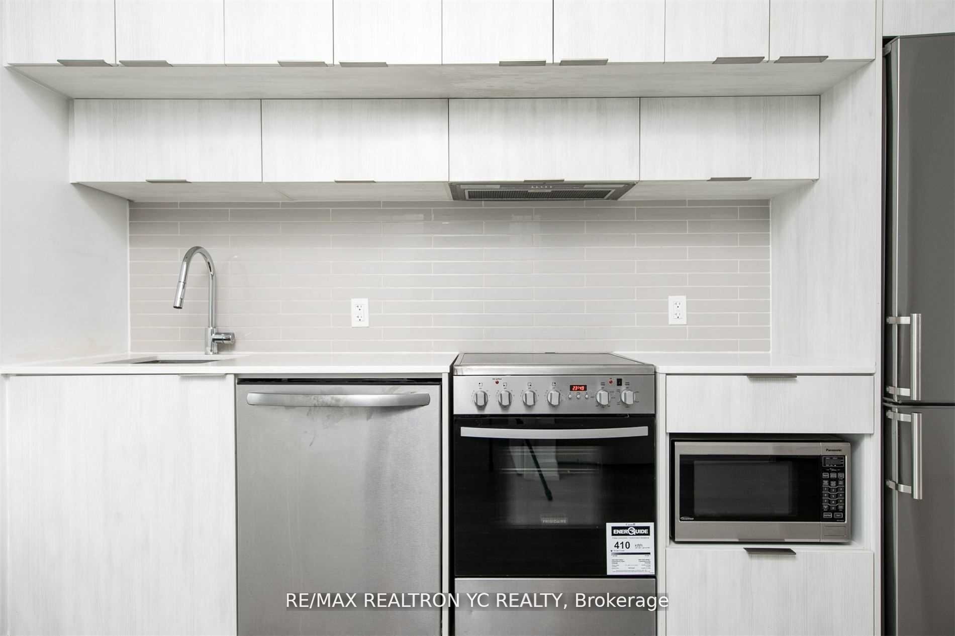 181 Dundas Street E 4007