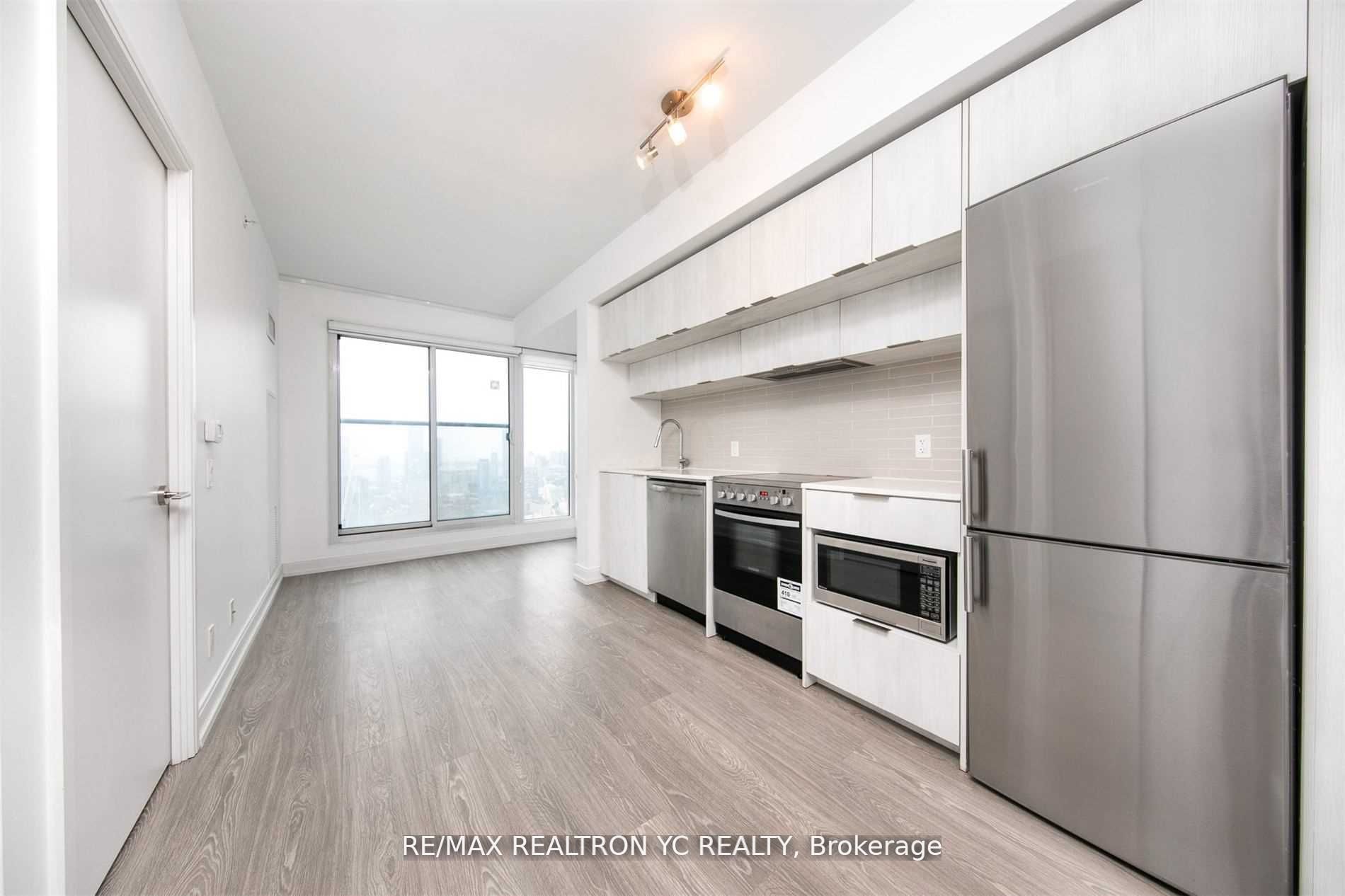 181 Dundas Street E 4007