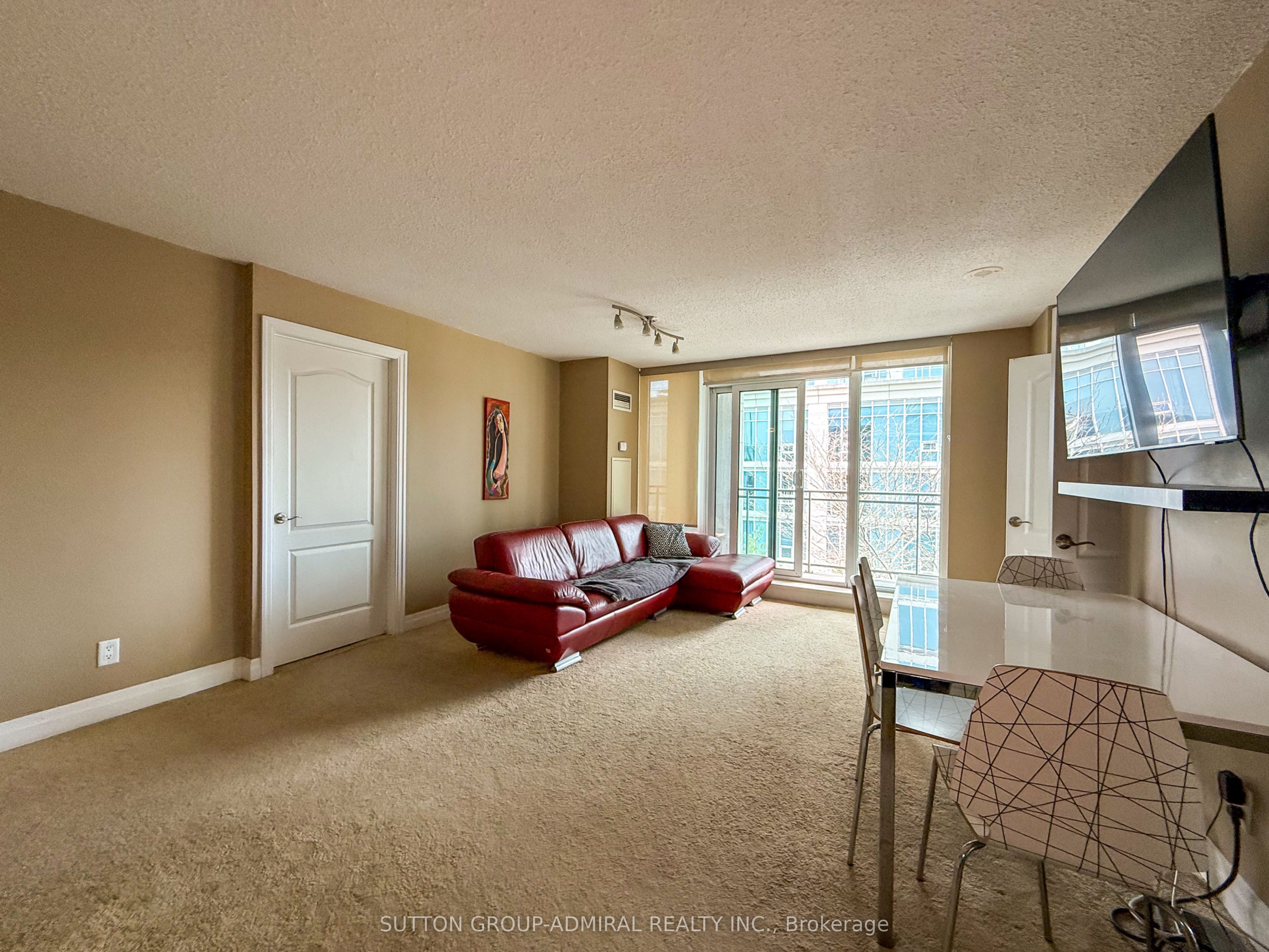 2119 Lake Shore Boulevard W 415