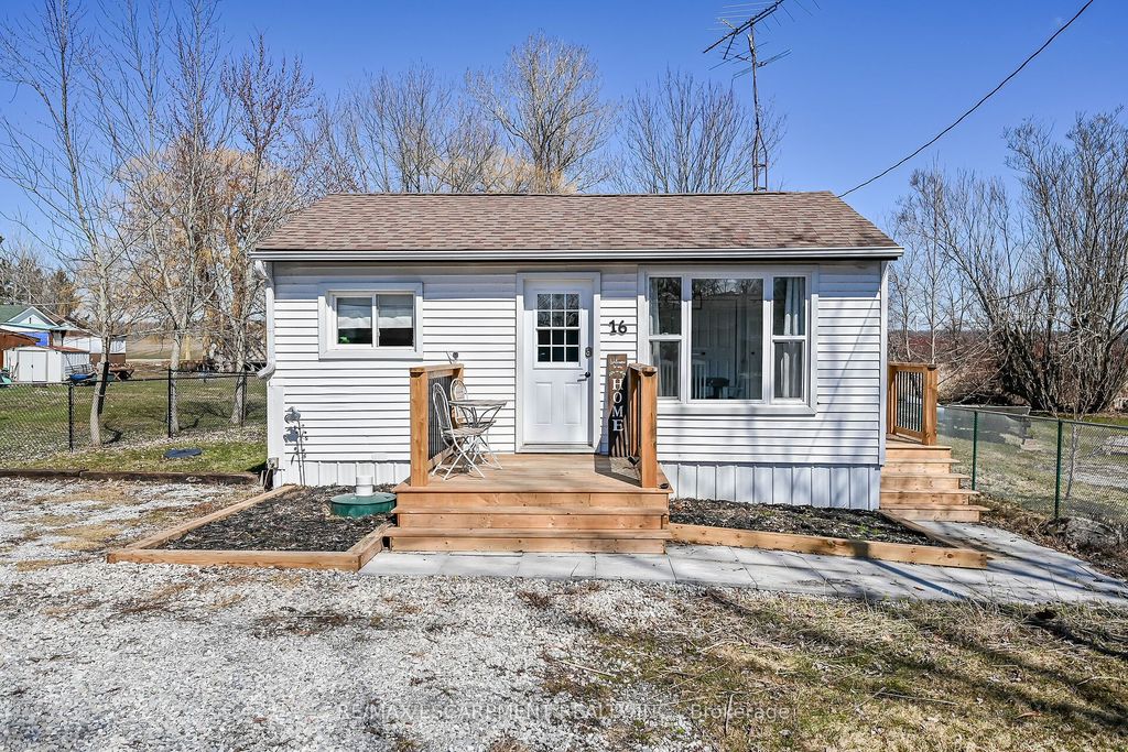 Photo of 16 Swallow Lane, Haldimand, ON N0A 1P0 (MLS # X12933256)