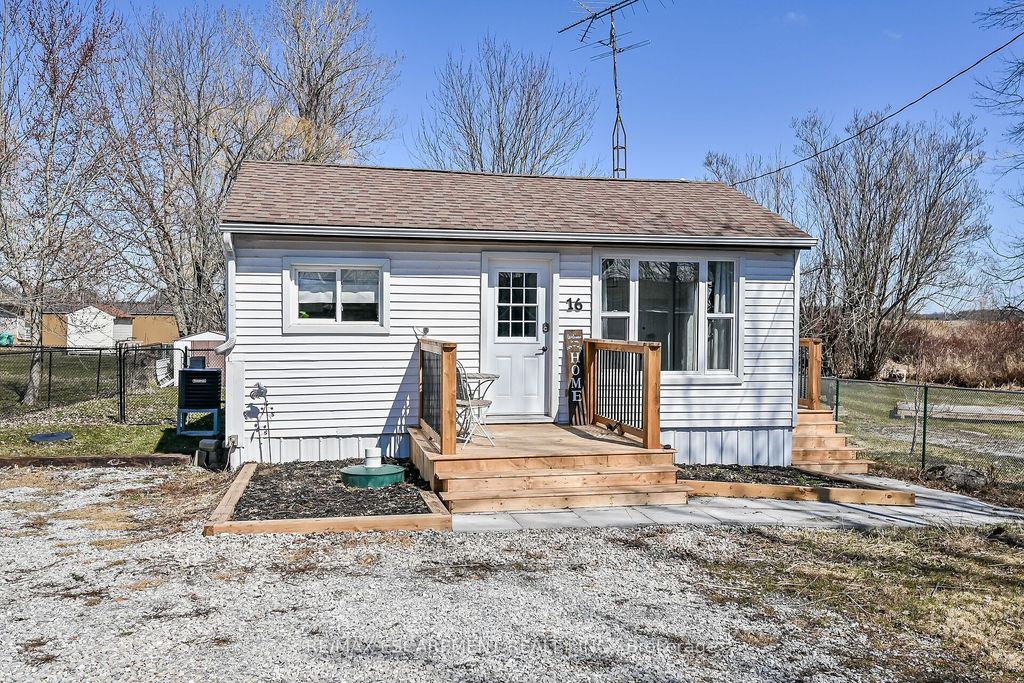 Photo of 16 Swallow Lane, Haldimand, ON N0A 1P0 (MLS # X12933256)