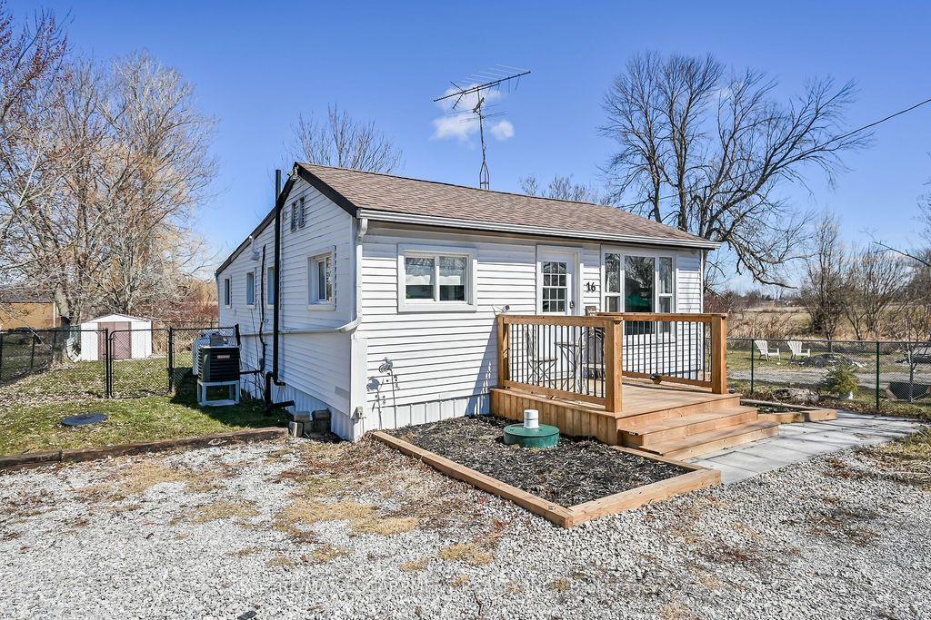 Photo of 16 Swallow Lane, Haldimand, ON N0A 1P0 (MLS # X12933256)