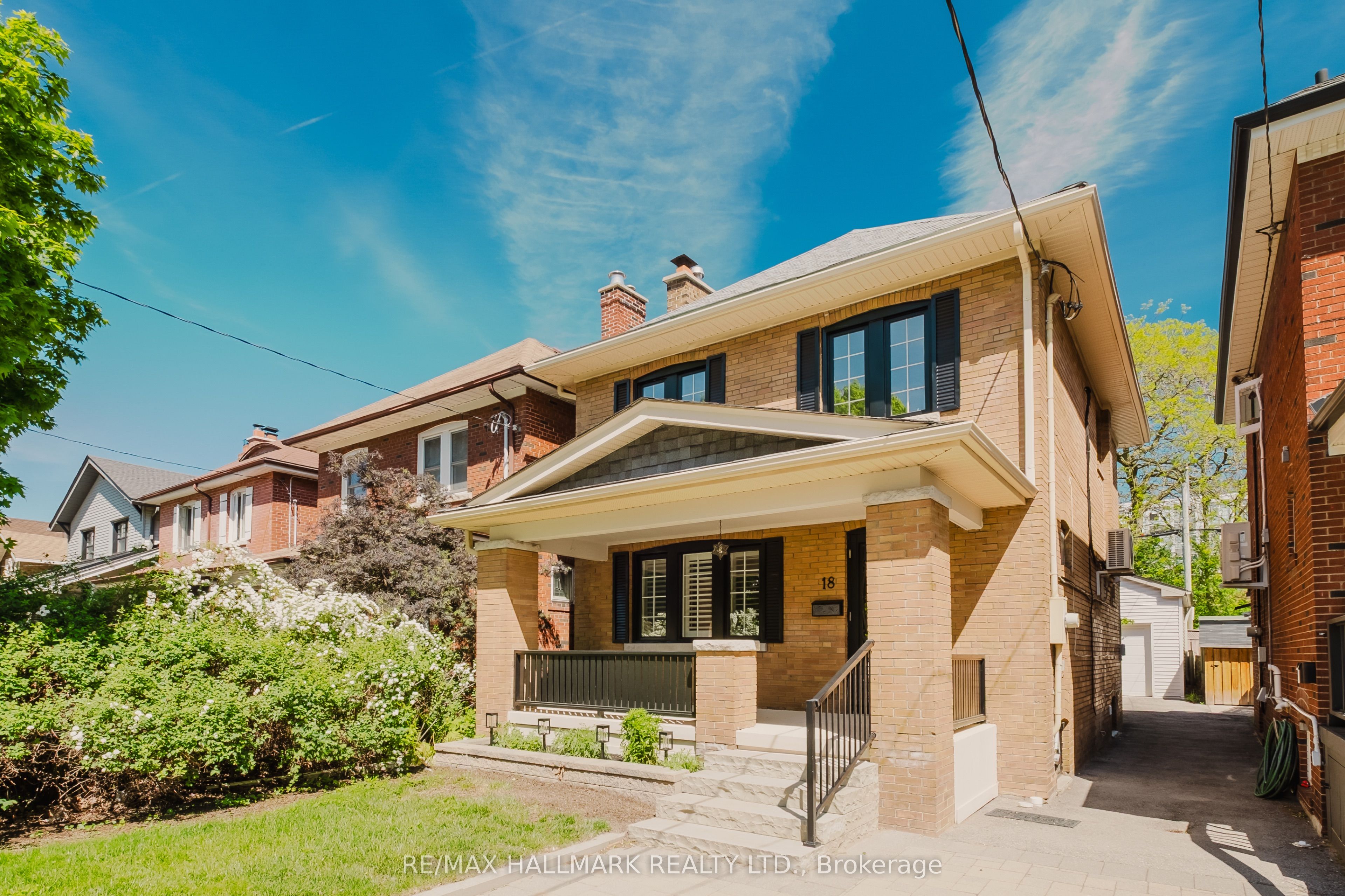 18 Glen Stewart Avenue