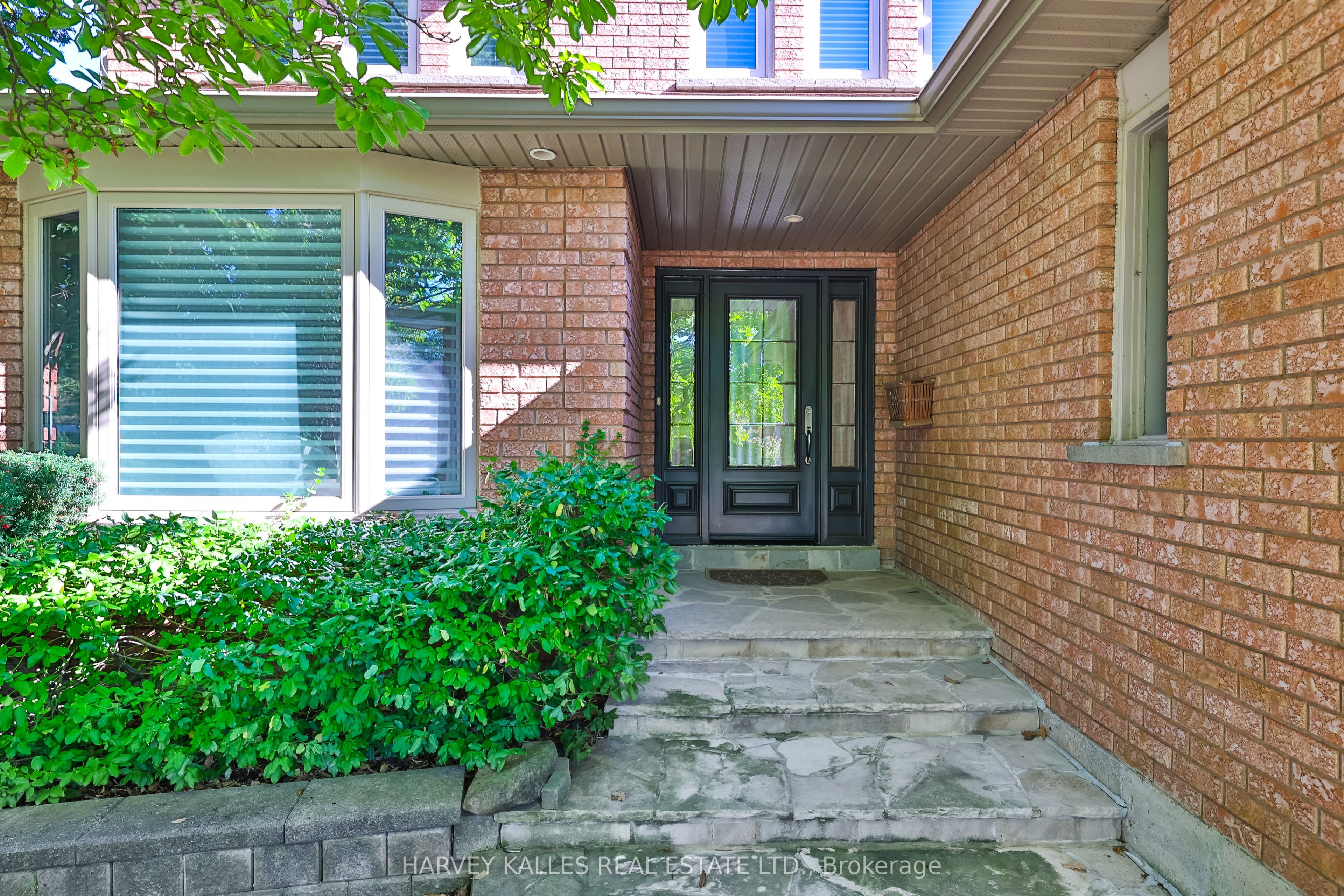 1240 Rosethorne Road