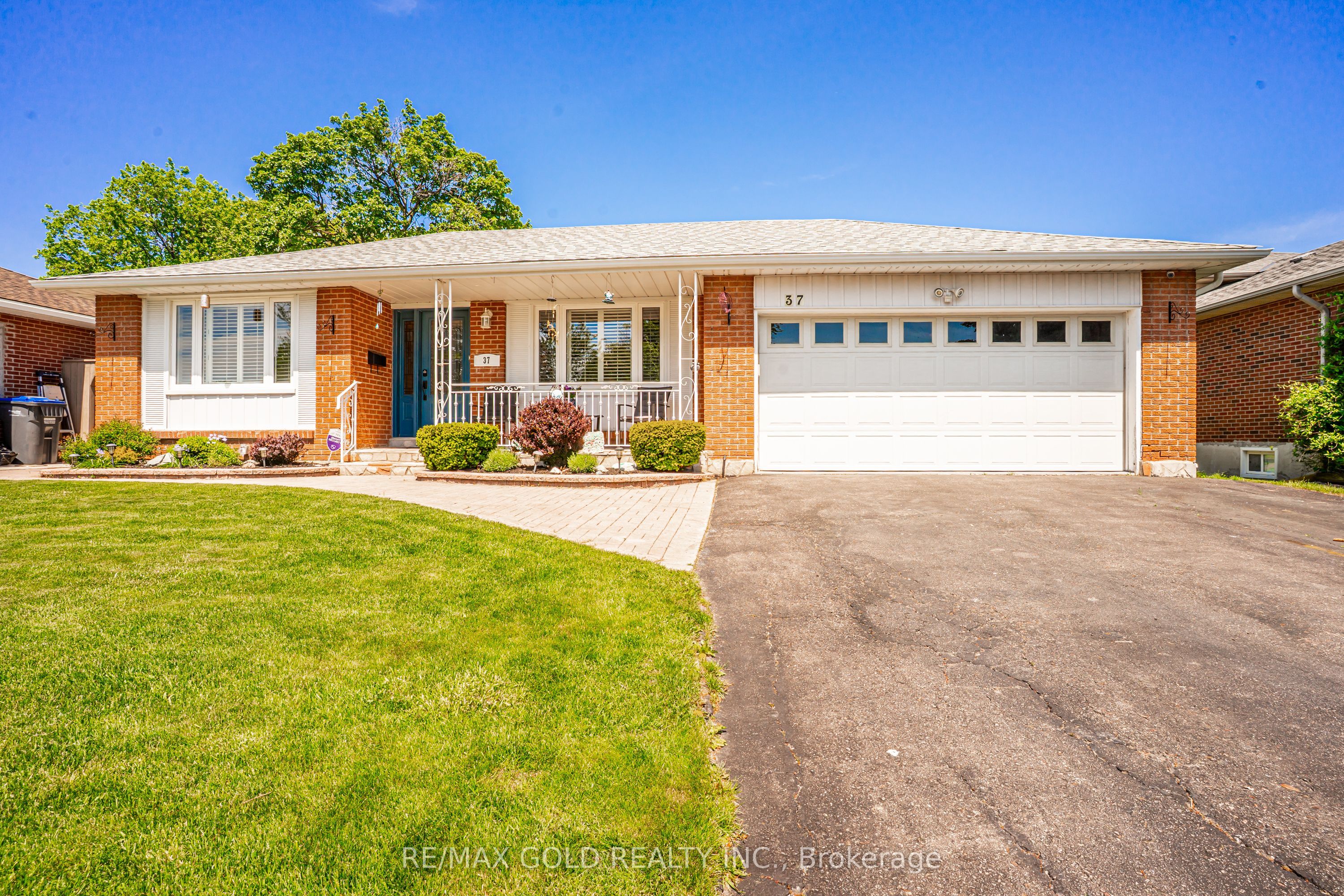 37 Devonshire Drive