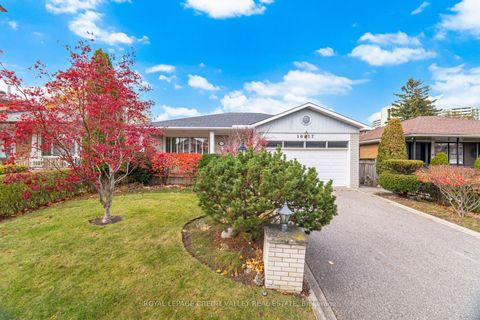 1017 Streamway Crescent Mississauga ON L4Y 2P3