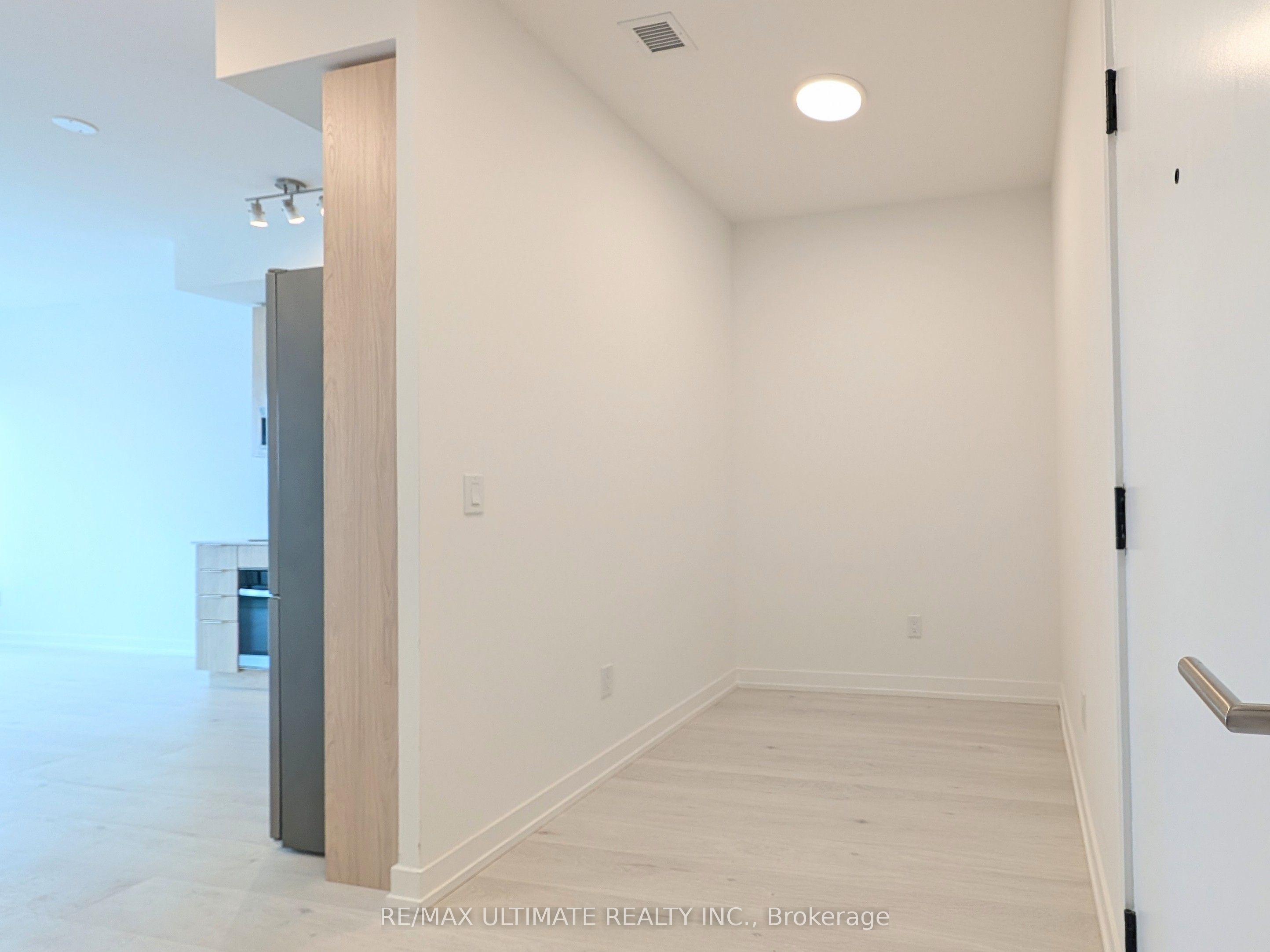 2501 Saw Whet Boulevard 636