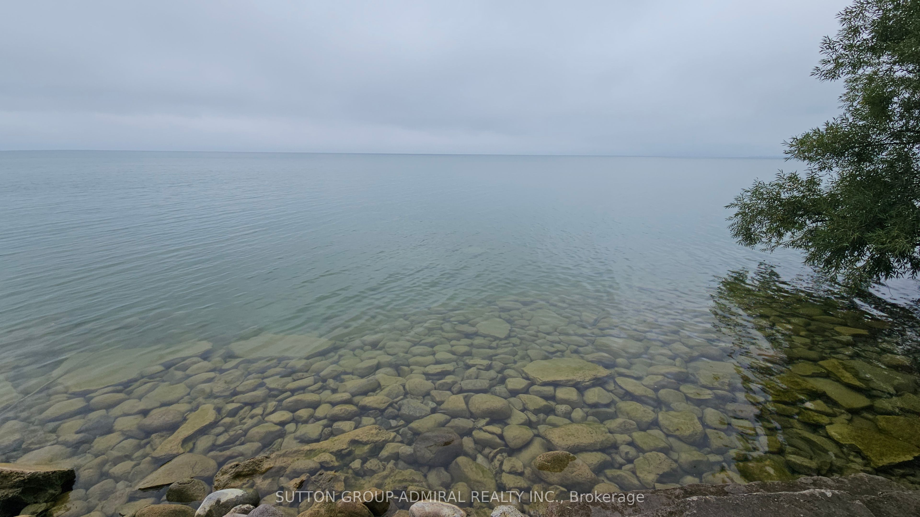 2392 Lakeshore Drive
