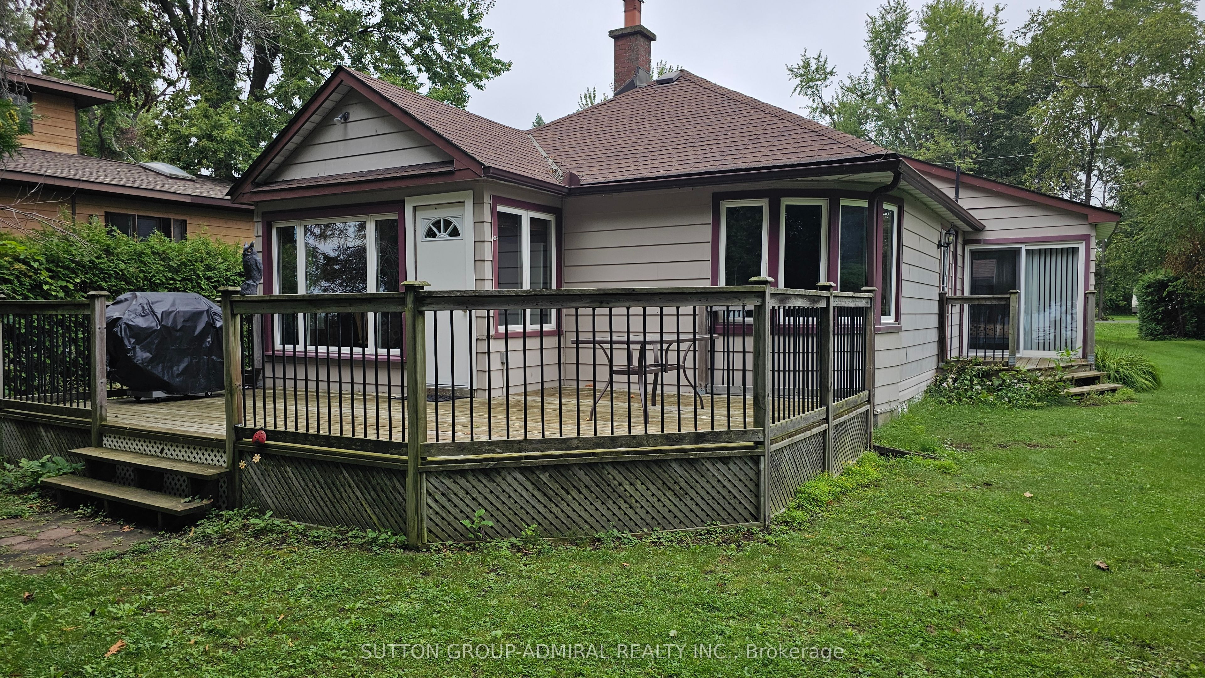 2392 Lakeshore Drive