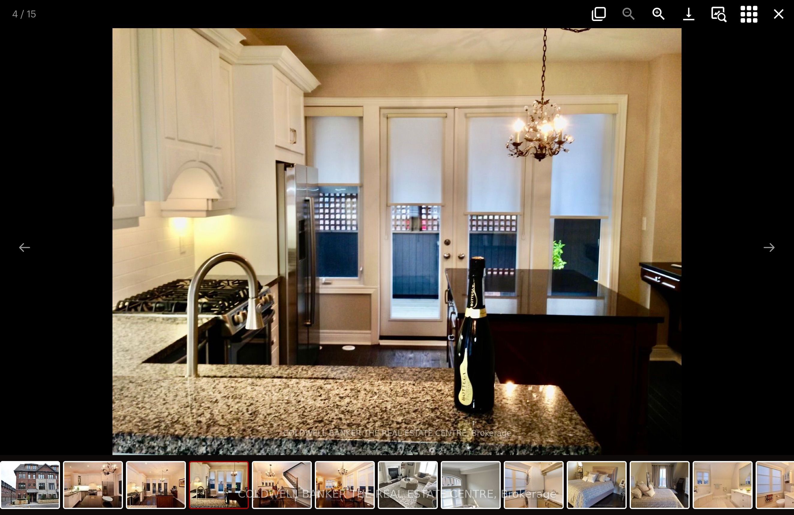 10 Powseland Crescent