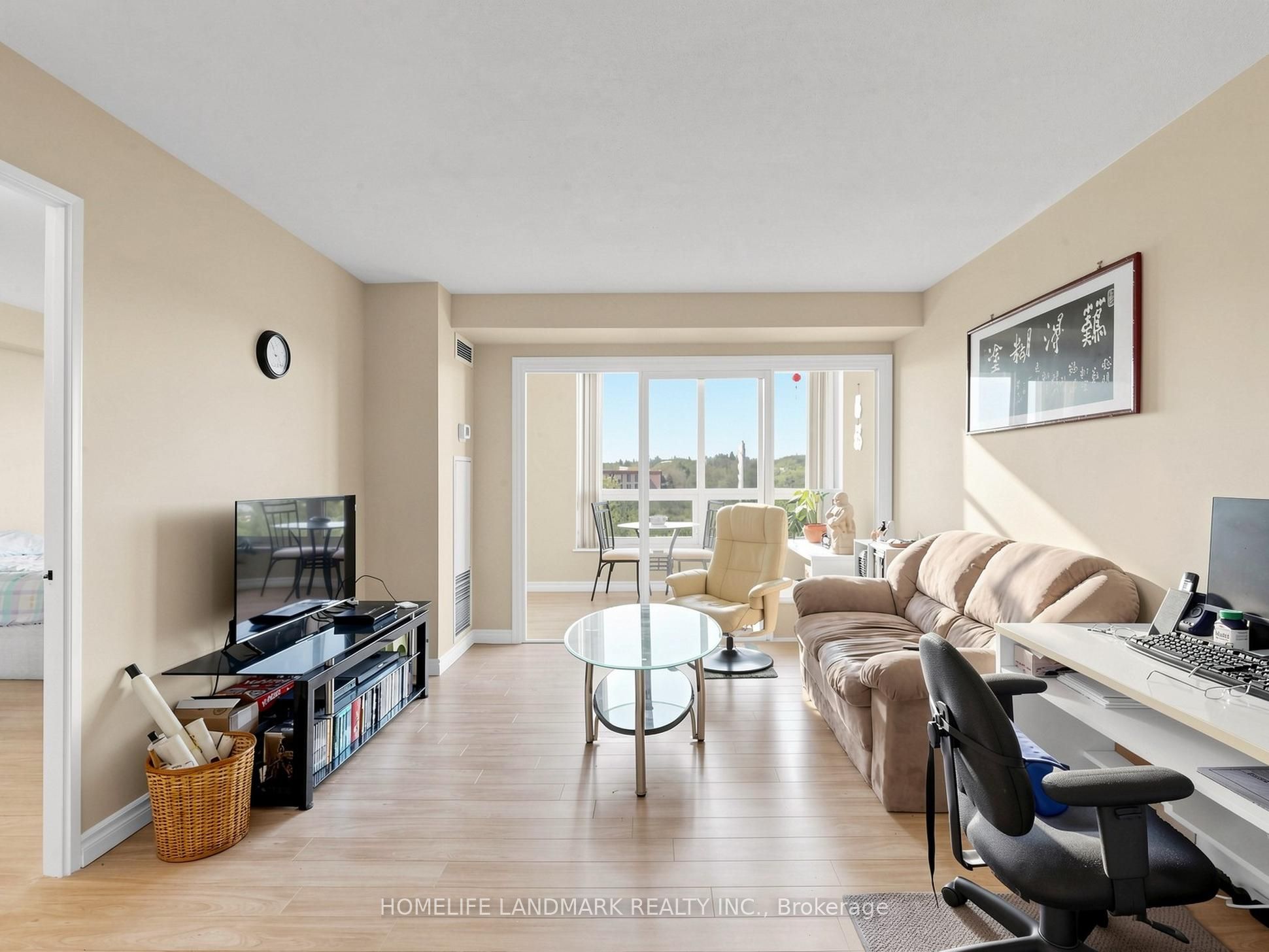 326 Major Mackenzie Drive E 621