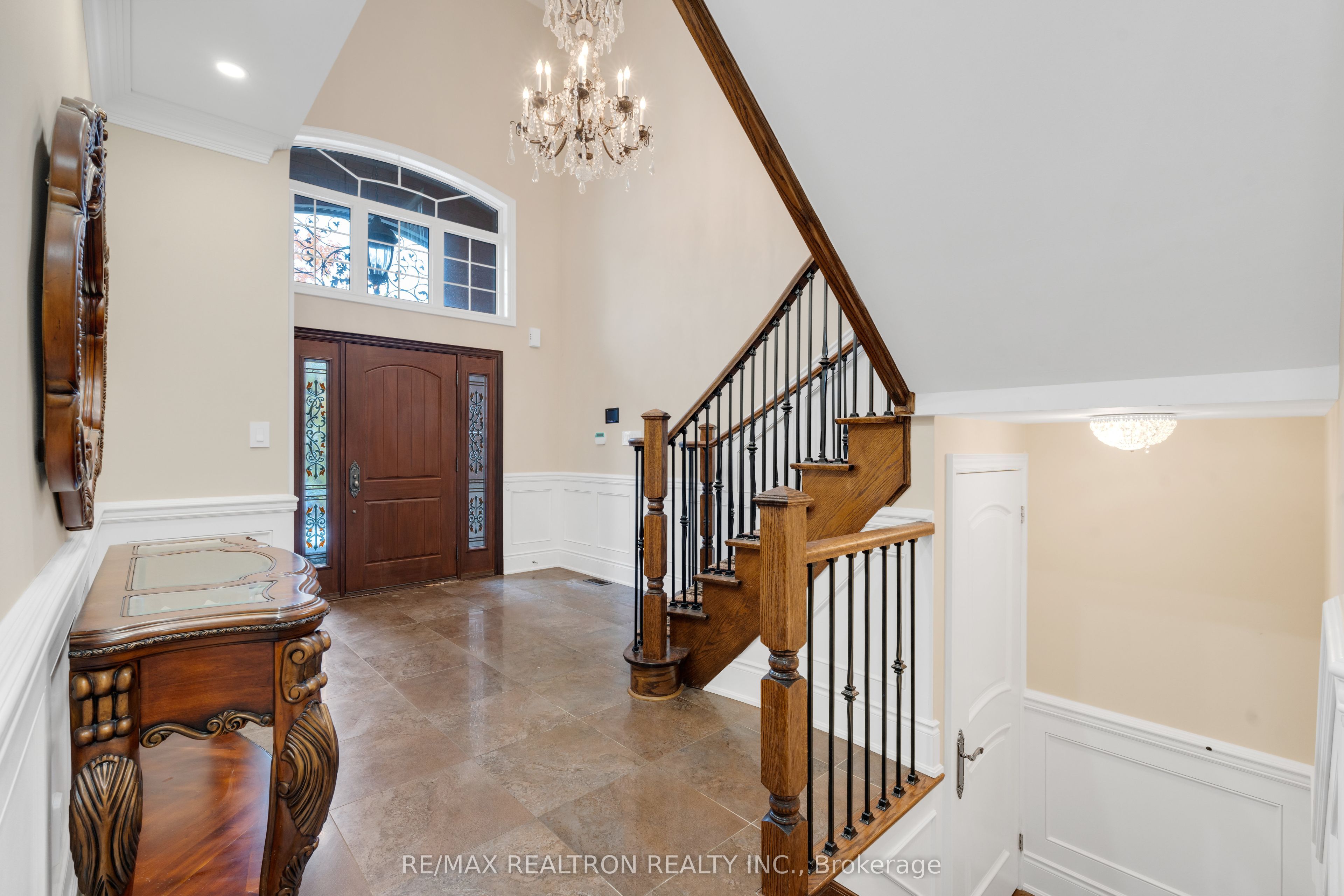 20 Shalom Aleichem Court