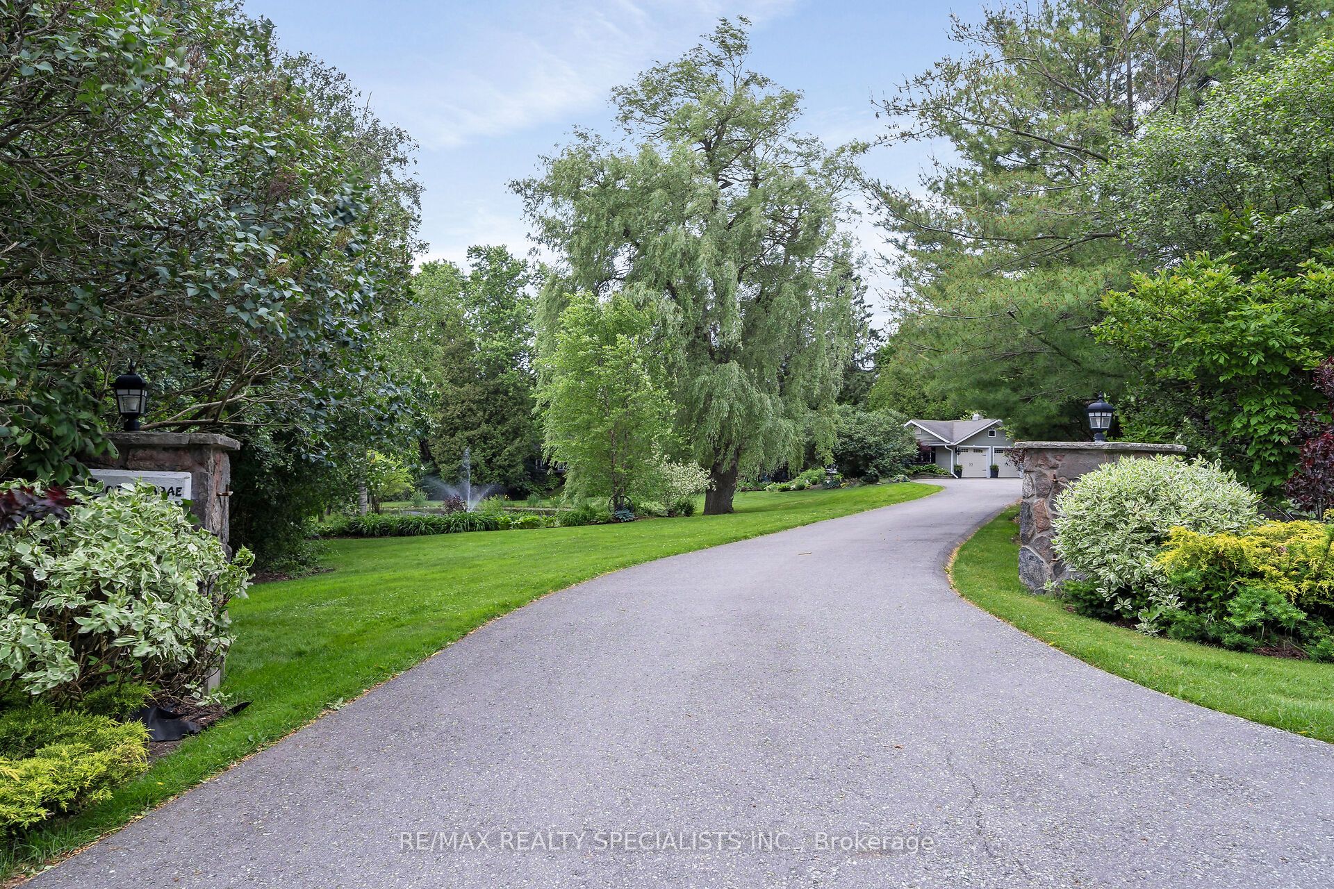 2 Cedar Drive