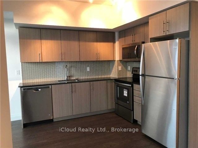 55 Speers Road 812