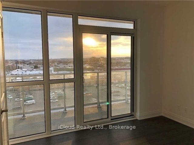 55 Speers Road 812