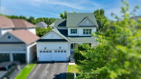 Photo of 39 Hurst Street, Halton Hills, ON L7J 2Z8 (MLS # W12470098)