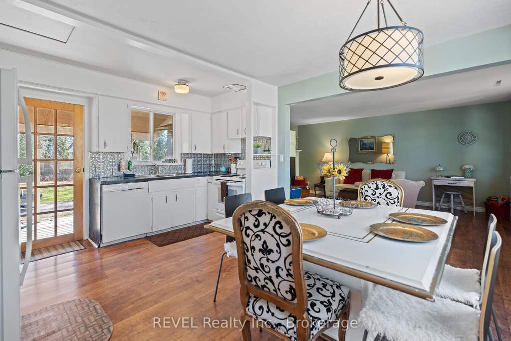 Photo of 639 Penner Street, Niagara-on-the-Lake, ON L0S 1T0 (MLS # X13469296)