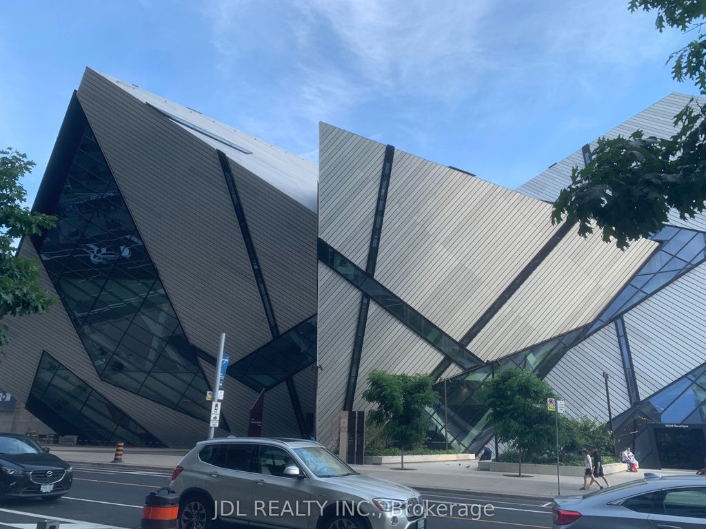 Photo of 200 Bloor Street W #2204, Toronto, ON M5S 1T8 (MLS # C12542948)