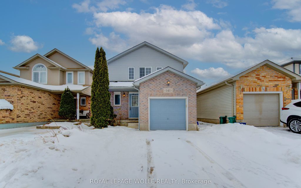 Photo of 141 Mountain Laurel Crescent, Kitchener, ON N2E 3T9 (MLS # X12648152)