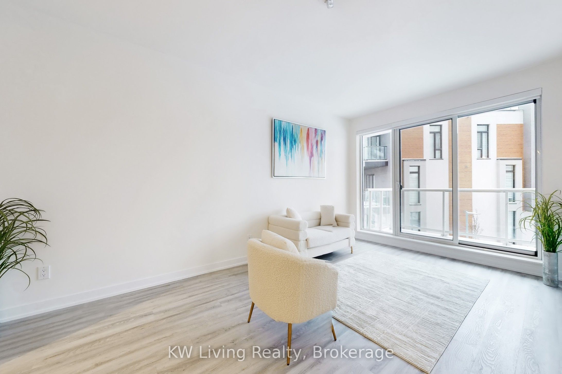 6 David Eyer Road 212