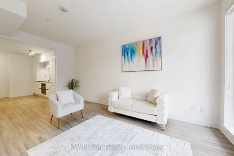 6 David Eyer Road 212 Richmond Hill ON L4S 0N5