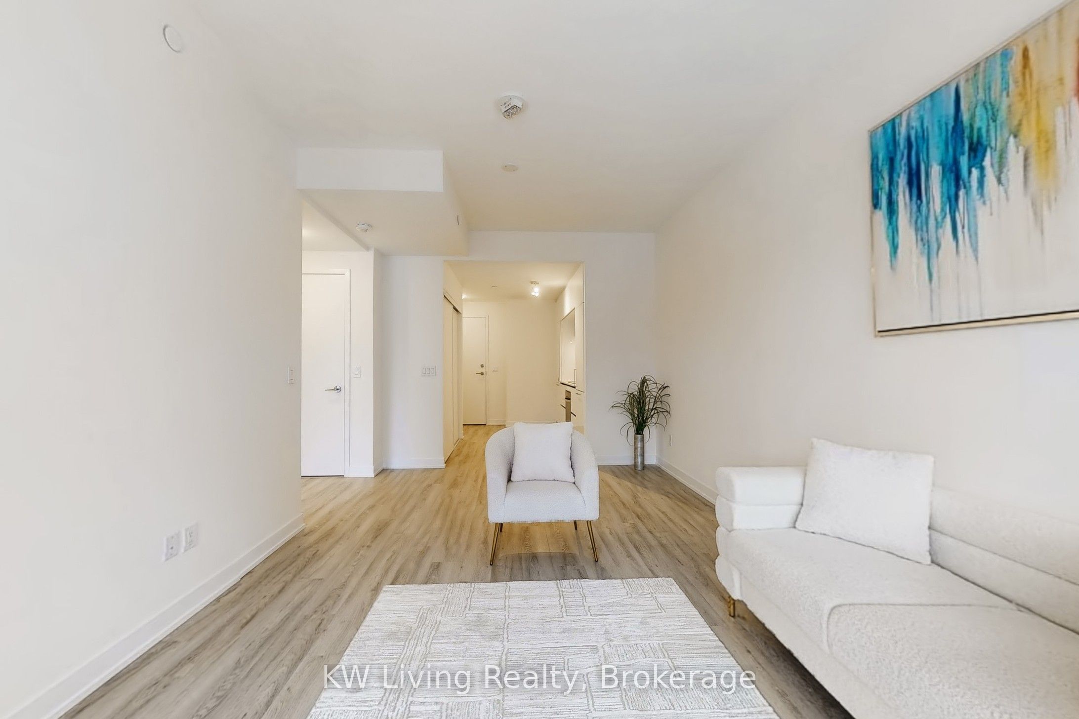 6 David Eyer Road 212